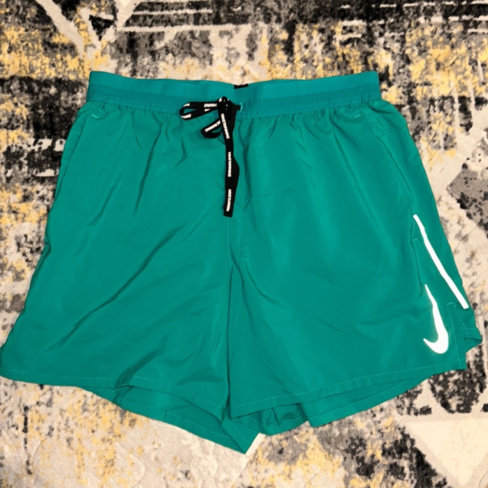 NIKE running shorts men in green